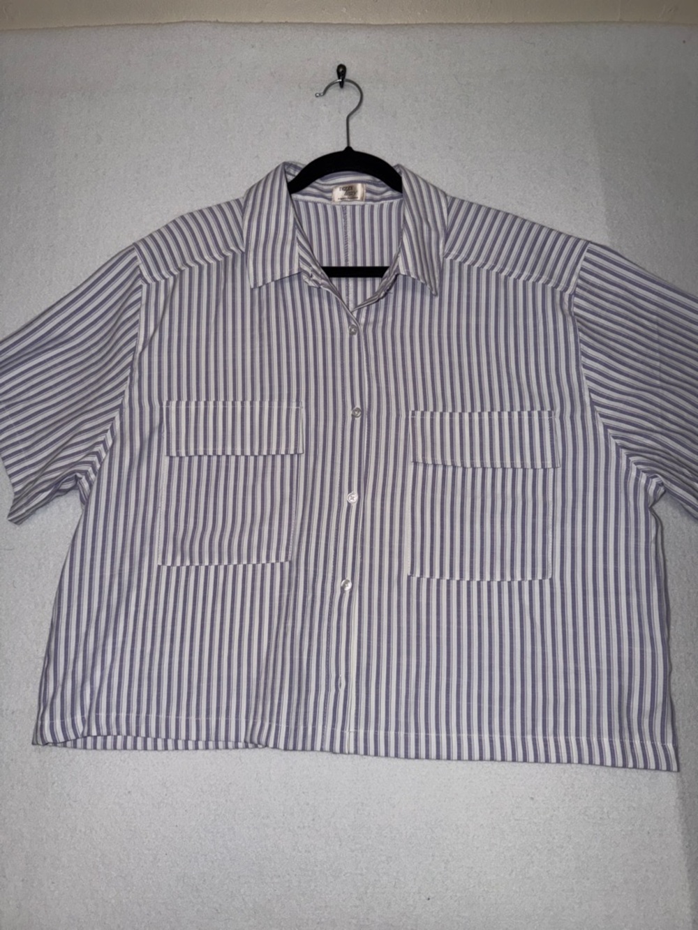 Dizzy Lizzy Short-Sleeve Button-Up Cropped Shirt